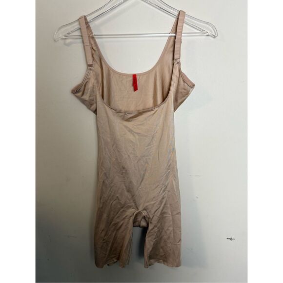 SPANX Open-Bust Mid-Thigh Bodysuit Beige Large Shapewear - Picture 1 of 3